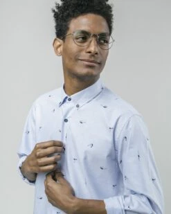 Brava Fabrics Chemise Vintage Imprimé Swimwear Bleu Ciel En Coton Biologique -Clothing Discounts Store 678 image 4 5 upper bust 2000x2500 crop center 7d740701 f959 4fd6 806a 109d1565cac9