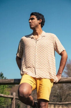 Brava Fabrics Chemise Manches Courtes Homme ALOHA - Avec Imprimé Soleil - En Viscose Eco Vero