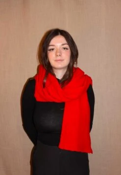 Echarpe Laine JULIETTE - En Plusieurs Coloris - Fabriquée En Pologne -Clothing Discounts Store Echarpe laine JULIETTE rouge jpeg