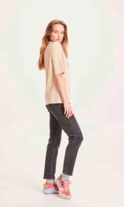 Jean Mom IRIS - En Noir - En Coton Biologique 9 Jean Mom IRIS - En Noir - En Coton Biologique -Clothing Discounts Store Jean IRIS Mom grisfonce Knowledge decote