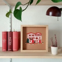 Tableau Collage Maison Basque En Papier Coloré Recyclé - Fait Main à Bordeaux -Clothing Discounts Store MaisonBasque Ambiance