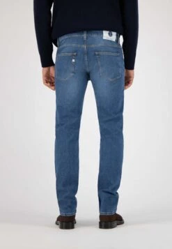 Jean Coupe Classique REGULAR BRYCE - Plusieurs Couleurs - En Coton Recyclé Et Biologique -Clothing Discounts Store Men Ethical Jeans Regular Bryce Authentic Indigo Halfback 540x778 3dcafa6a 7234 430c b32c cc334c5515ad