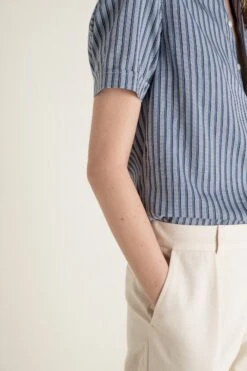 Chemise Manches Courtes Chicago Rayée Bleu En Coton Upcyclé - Unisexe -Clothing Discounts Store NOYOCOOK 37 1800x 32fc57c2 ae77 4814 92ed 30ff63931dec