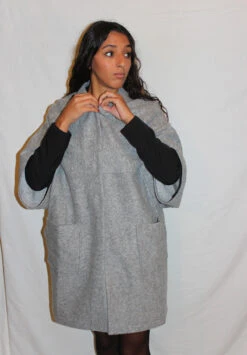 Poncho Femme CLAUDIA - En Plusieurs Coloris - En Laine -Clothing Discounts Store Poncho FemmeCLAUDIA gris