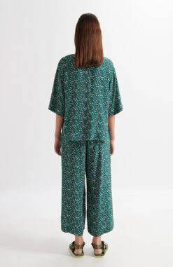 Blouse Fleurie Femme ACACIAS - En Plusieurs Coloris - En Viscose EcoVero -Clothing Discounts Store blouse fleurie femme acacias LOREAK MENDIAN rose dos