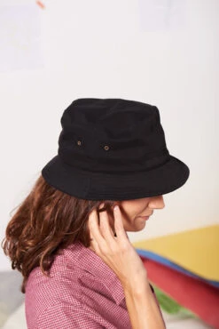 Bob Femme SOUPIRE - En Plusieurs Coloris - En Coton Bio GOTS -Clothing Discounts Store bob femme soupir GRAINE noir