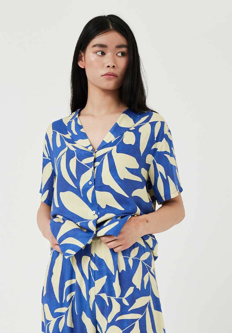 AMT Chemise Manches Courtes LEAVES - En Viscose Eco Vero 4 AMT Chemise Manches Courtes LEAVES - En Viscose Eco Vero - Image 2