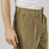 Brava Fabrics Chino En Velours PLEATED Homme - Couleur Beige - En Coton Bio -Clothing Discounts Store chino en velours homme pleated1
