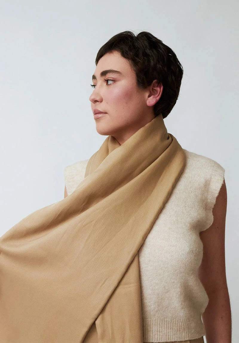 AMT Echarpe En Tencel GAIA - En Plusieurs Coloris - En Tencel 4 AMT Echarpe En Tencel GAIA - En Plusieurs Coloris - En Tencel - Image 2