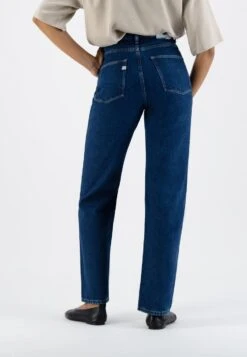 Jean Jambes Larges Femme RELAX ROSE - En Plusieurs Coloris - En Coton Bio Et Coton Recyclé 17 Jean Jambes Larges Femme RELAX ROSE - En Plusieurs Coloris - En Coton Bio Et Coton Recyclé -Clothing Discounts Store jean jambes larges relax rose MUD JEANS fonce dos