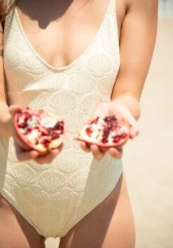 Maillot 1 Pièce HALIM - En Ecru - En Polyester Recyclé -Clothing Discounts Store maillot 1 piece4