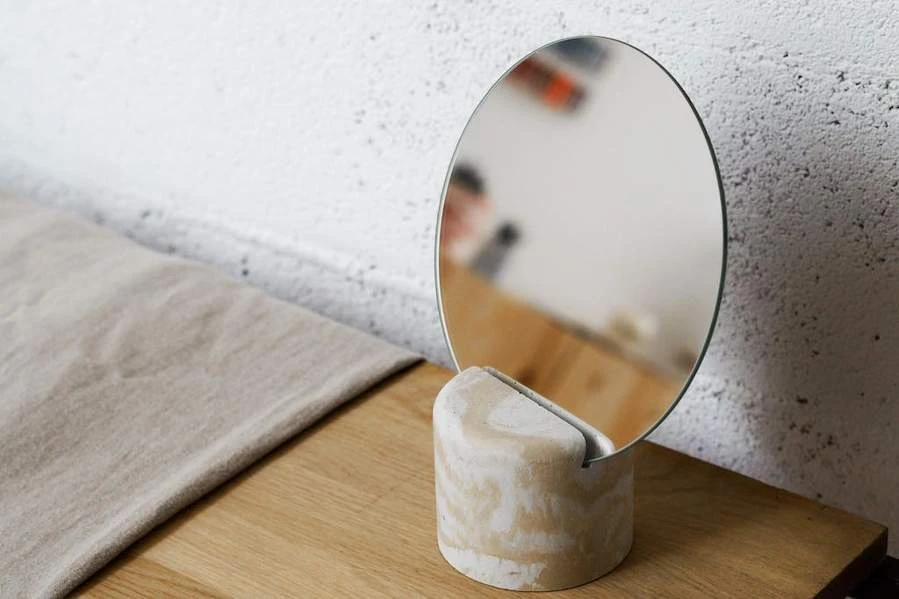 Miroir Artisanal Maé - Socle En Béton - Fabriqué En France 3 Miroir Artisanal Maé - Socle En Béton - Fabriqué En France