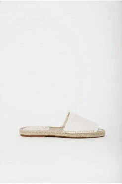 Mules Plates Femme OLIVIA CANVAS - En Plusieurs Coloris - En Toile Recyclée 11 Mules Plates Femme OLIVIA CANVAS - En Plusieurs Coloris - En Toile Recyclée -Clothing Discounts Store mules plates femme beiges olivia canvas profil