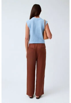 AMT Pantalon Fluide Taille Haute GAIA - En Marron - En Tencel 7 AMT Pantalon Fluide Taille Haute GAIA - En Marron - En Tencel -Clothing Discounts Store pantalon fluide taille haute marron2