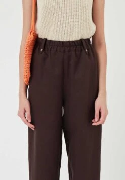 AMT Pantalon Tencel Femme Taille Elastiquée BAOBAB - En Plusieurs Coloris - En Lin Et Tencel -Clothing Discounts Store pantalon marron thinking mu3