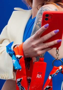 Porte Téléphone Bandoulière - Plusieurs Motifs - Polyester Recyclé -Clothing Discounts Store porte telephone bandouliere viriginie riou rouge4