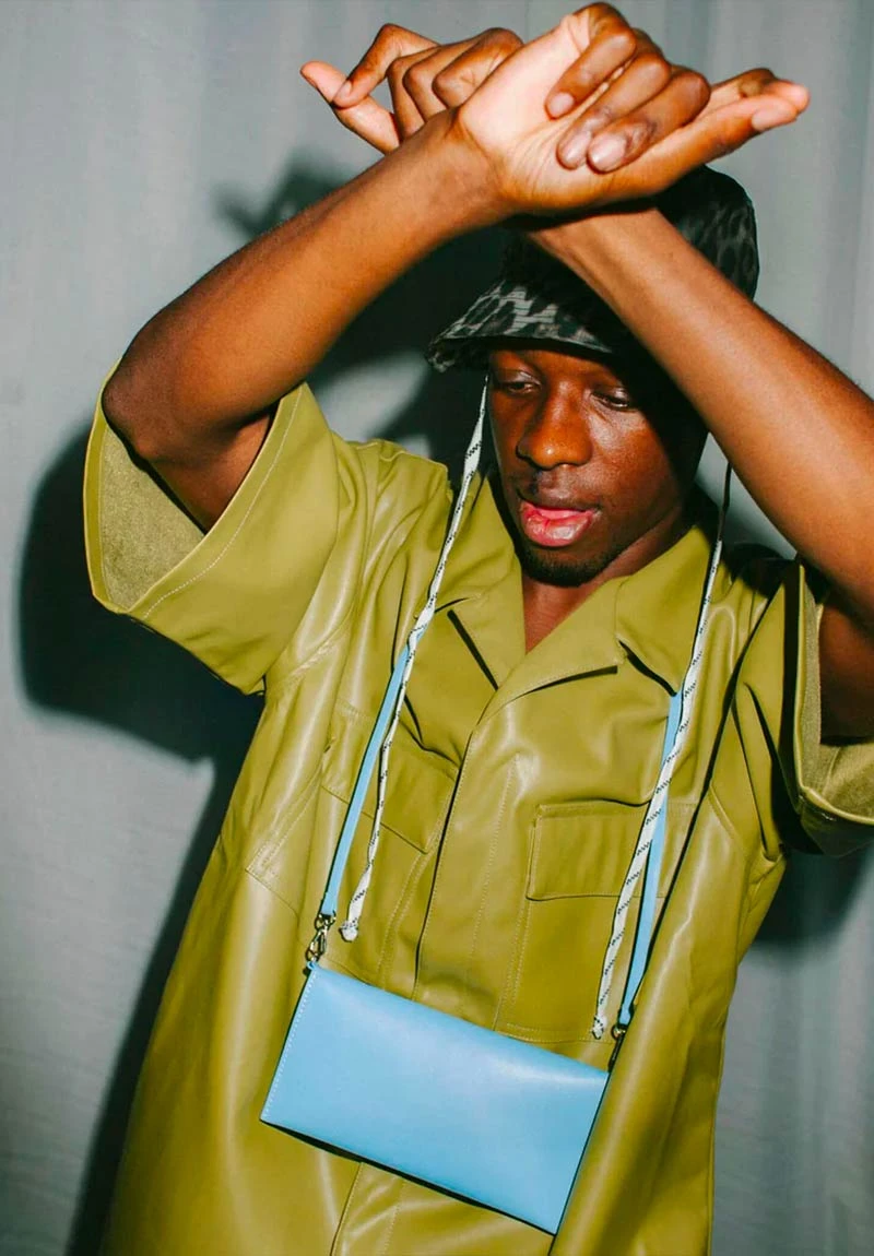 Portefeuille Vegan FLAT PURSE - En Plusieurs Coloris - En Toile Végétale 7 Portefeuille Vegan FLAT PURSE - En Plusieurs Coloris - En Toile Végétale - Image 5