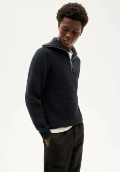 Thinking Mu Pull Col Camionneur Homme HELIO - En Plusieurs Coloris - Fabriqué En Espagne -Clothing Discounts Store pull col camionneur homme bleu2