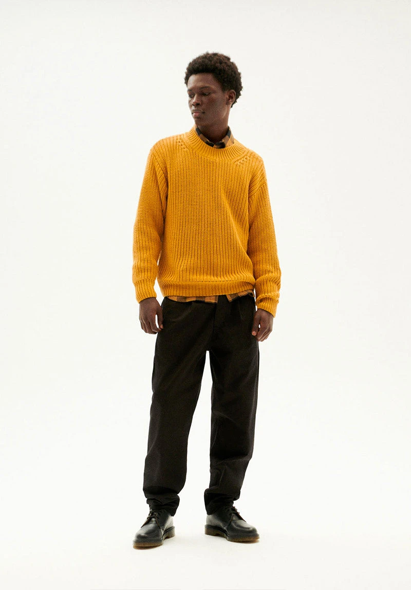 Thinking Mu Pull En Maille Homme JUILO - En Matières Recyclés - Couleur Moutarde 6 Thinking Mu Pull En Maille Homme JUILO - En Matières Recyclés - Couleur Moutarde - Image 4