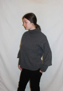 Pull Manches Bouffantes CONFY - En Plusieurs Coloris - En Laine -Clothing Discounts Store pull manches bouffantes confy gris fonce1