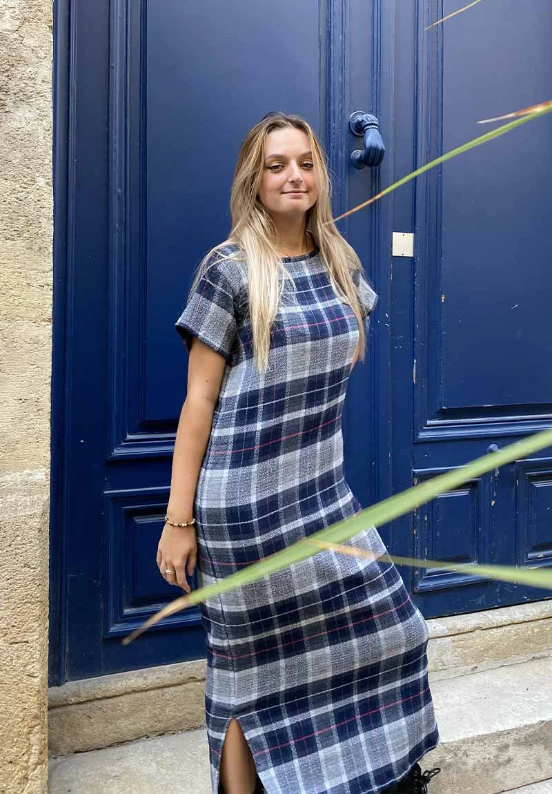 Robe Longue Motif Écossais ELEA - Tissus Upcyclé 3 Robe Longue Motif Écossais ELEA - Tissus Upcyclé