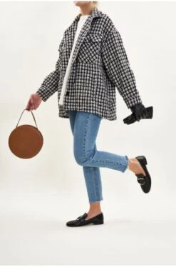 Sac Rond à Bandoulière Femme ANNE - Couleur Camel - En Cuir 9 Sac Rond à Bandoulière Femme ANNE - Couleur Camel - En Cuir -Clothing Discounts Store sac rond bandouliere anne camel porte