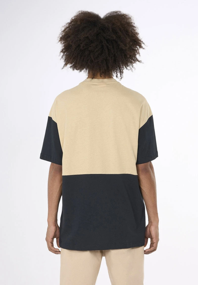 T-shirt Bicolore STRIPED - Fabriqué Au Turquie - En Coton Bio 7 T-shirt Bicolore STRIPED - Fabriqué Au Turquie - En Coton Bio - Image 5