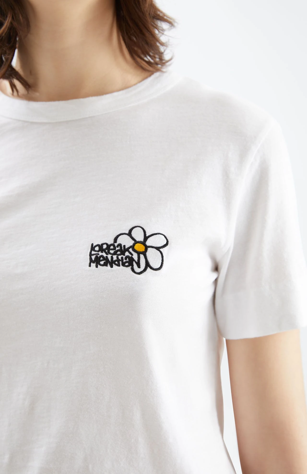 T Shirt Brodé Femme MARGARITA - En Blanc - En Coton Bio 6 T Shirt Brodé Femme MARGARITA - En Blanc - En Coton Bio - Image 4