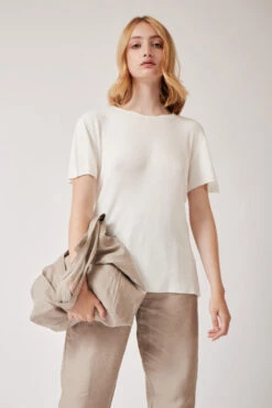 AMT T Shirt Cotelé Femme CLEM - En Crème - En Viscose EcoVero