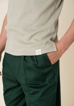 T Shirt Gobi - En Plusieurs Coloris - En Coton Biologique - Fabriqué Au Portugal -Clothing Discounts Store t shirt coupe droite vert sauge