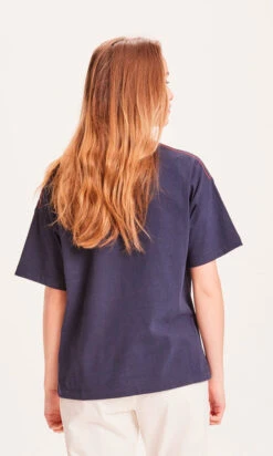 T-shirt Recyclé Femme REBORN VIOLET - En Bleu Marine - En Coton Bio Et Polyester Recyclés -Clothing Discounts Store t shirt recycle reborn violet bleu dos