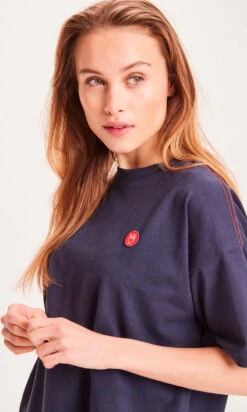 T-shirt Recyclé Femme REBORN VIOLET - En Bleu Marine - En Coton Bio Et Polyester Recyclés -Clothing Discounts Store t shirt recycle reborn violet bleu zoom