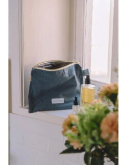 Trousse De Toilette ALEX - En Plusieurs Coloris - En Coton Bio -Clothing Discounts Store trousse de toilette bleu horizon en epaisse toile de coton bio