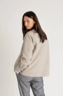 Veste Courte NOVARA - En Couleur Beige - En Laine -Clothing Discounts Store veste courte mixte beige noyoco1 jpg